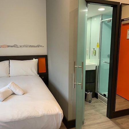 Easyhotel ميلتون كينيز المظهر الخارجي الصورة