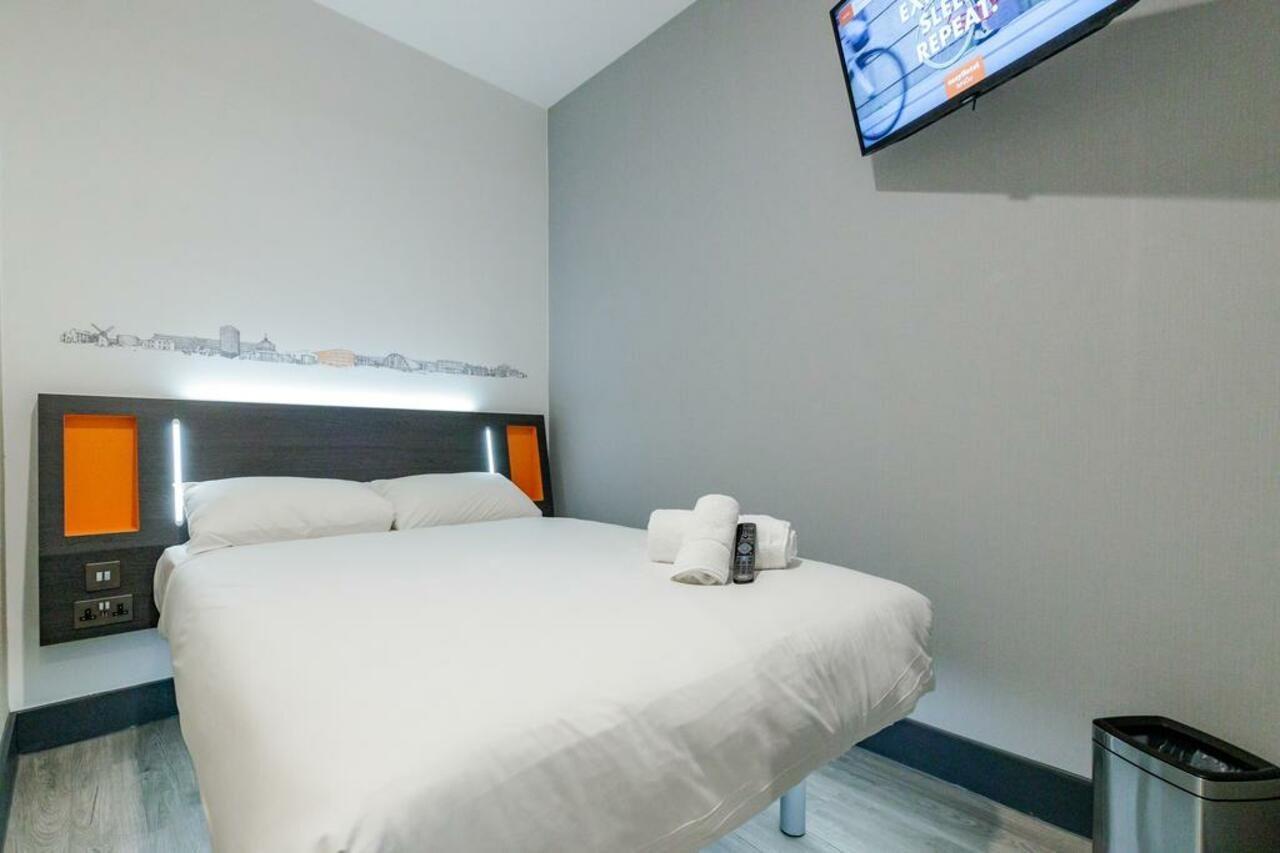 Easyhotel ميلتون كينيز المظهر الخارجي الصورة