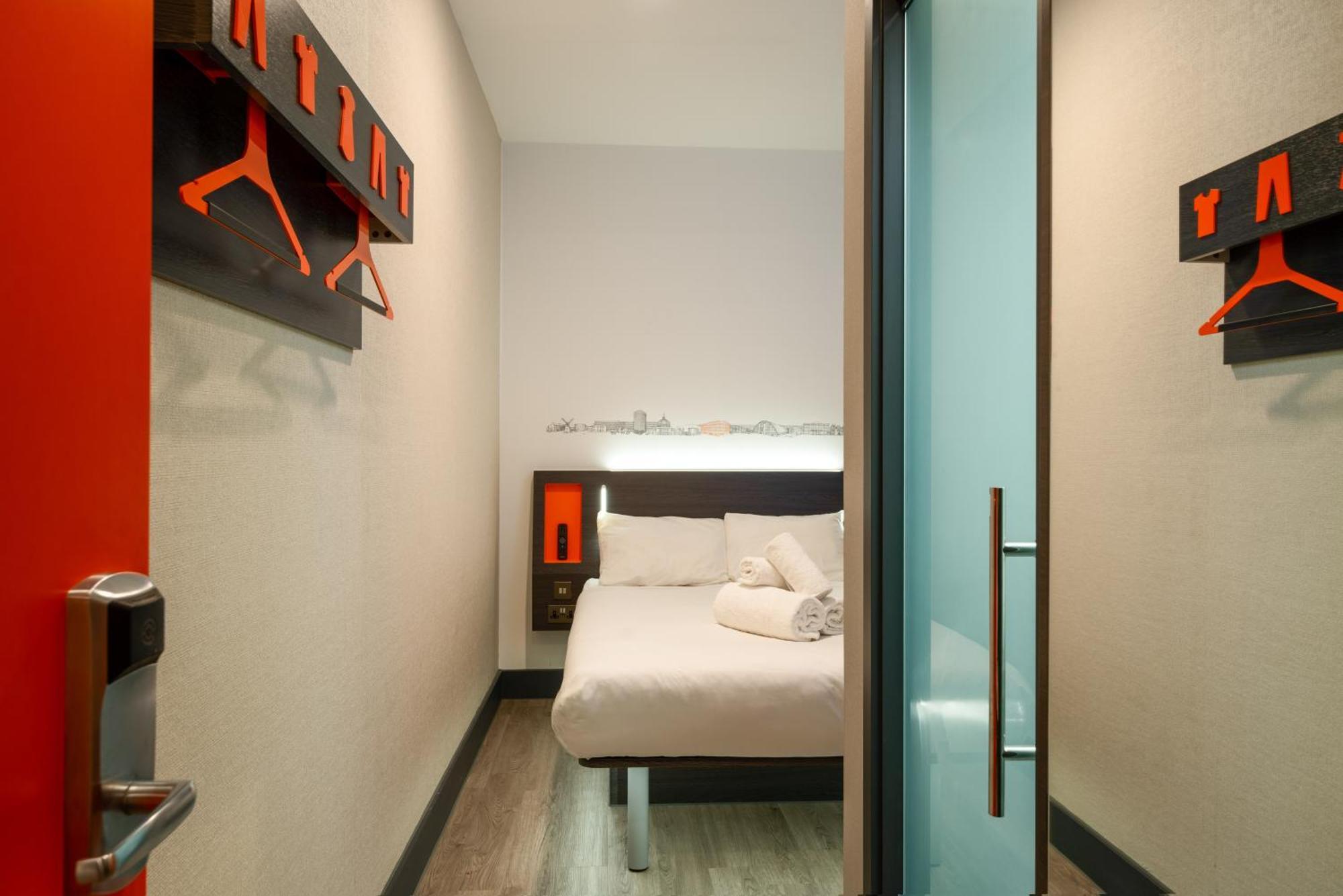Easyhotel ميلتون كينيز المظهر الخارجي الصورة