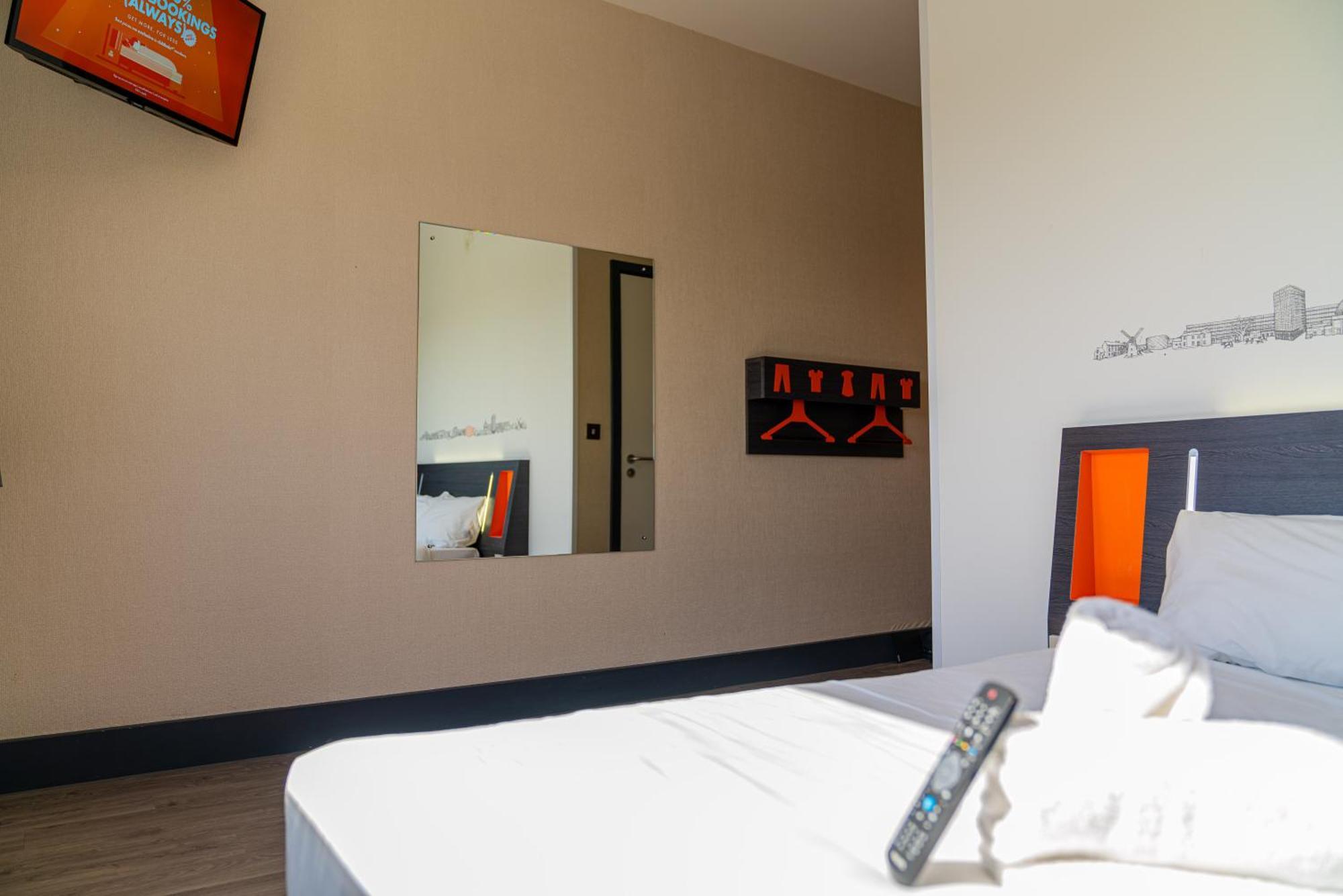 Easyhotel ميلتون كينيز المظهر الخارجي الصورة