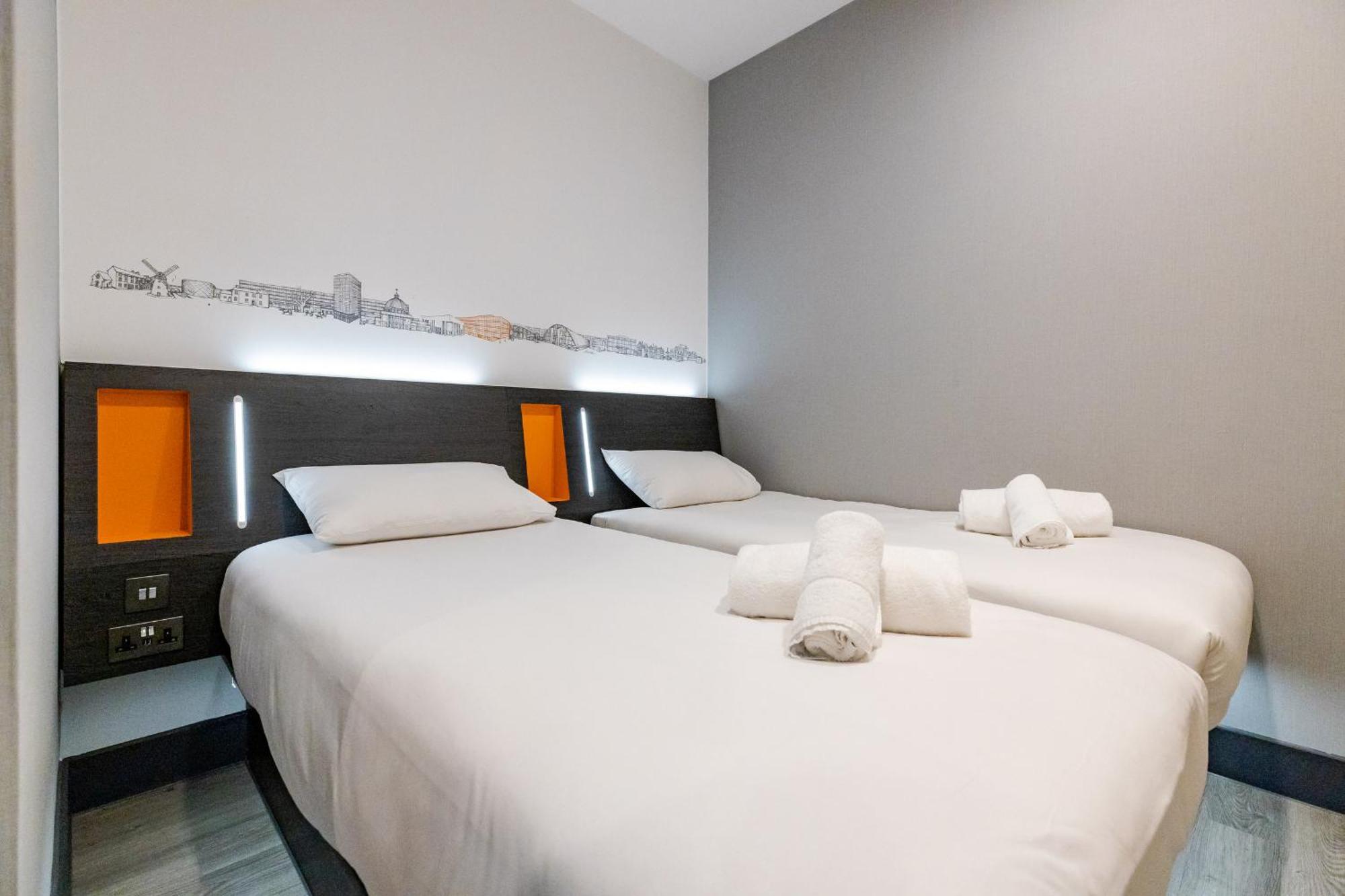 Easyhotel ميلتون كينيز المظهر الخارجي الصورة