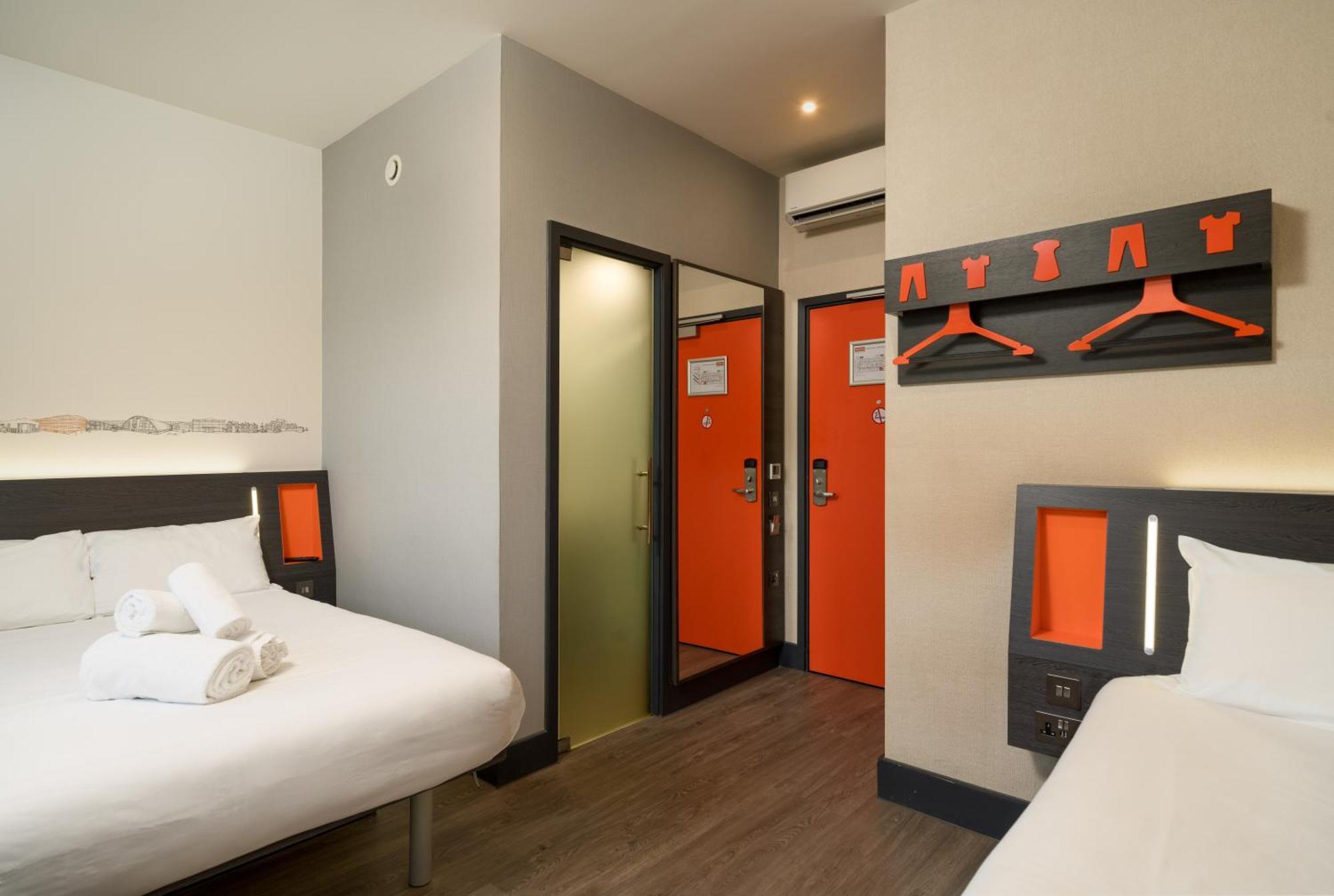 Easyhotel ميلتون كينيز المظهر الخارجي الصورة
