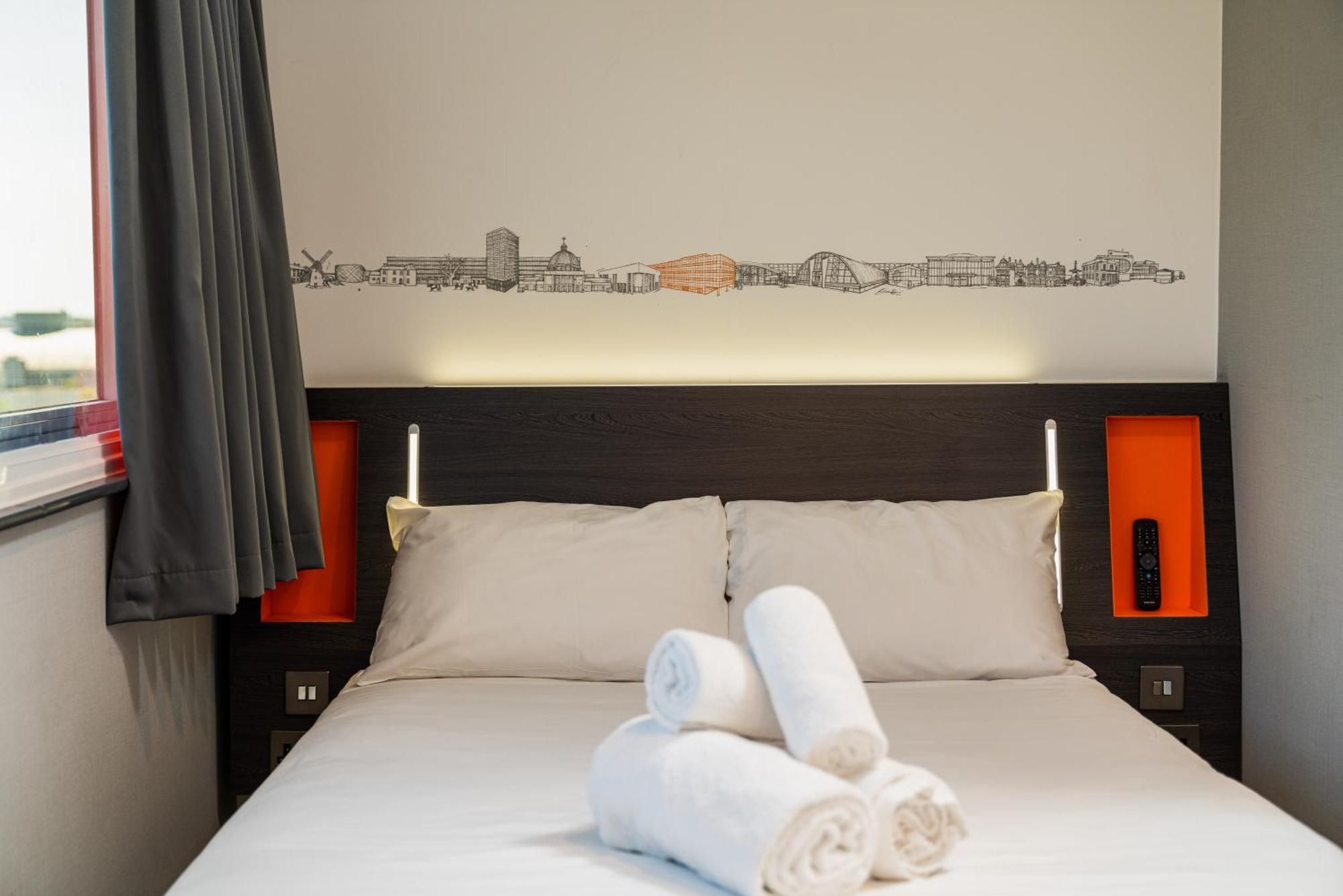 Easyhotel ميلتون كينيز المظهر الخارجي الصورة